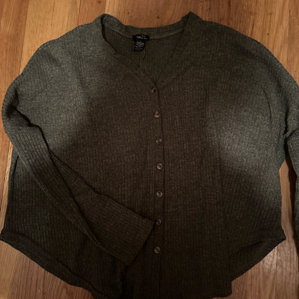 Rue 21 size large. Green. Button up. EUC